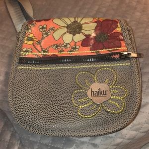 Haiku Small Cross-body